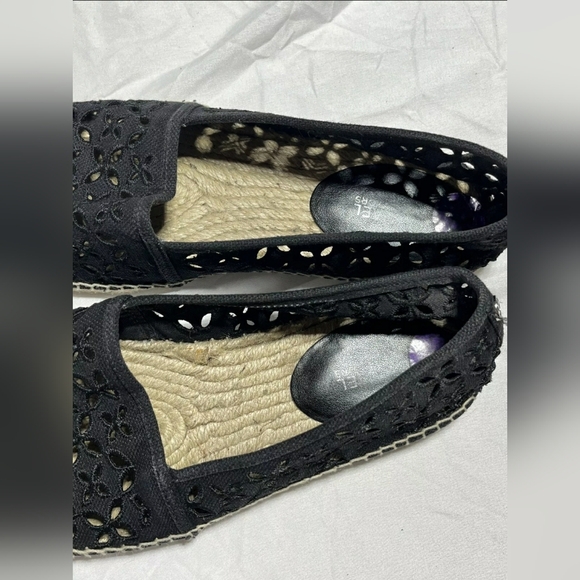 Michael Kors MK Darci Perforated Slip On Espadrille Black Size 8.5 - Picture 6 of 7